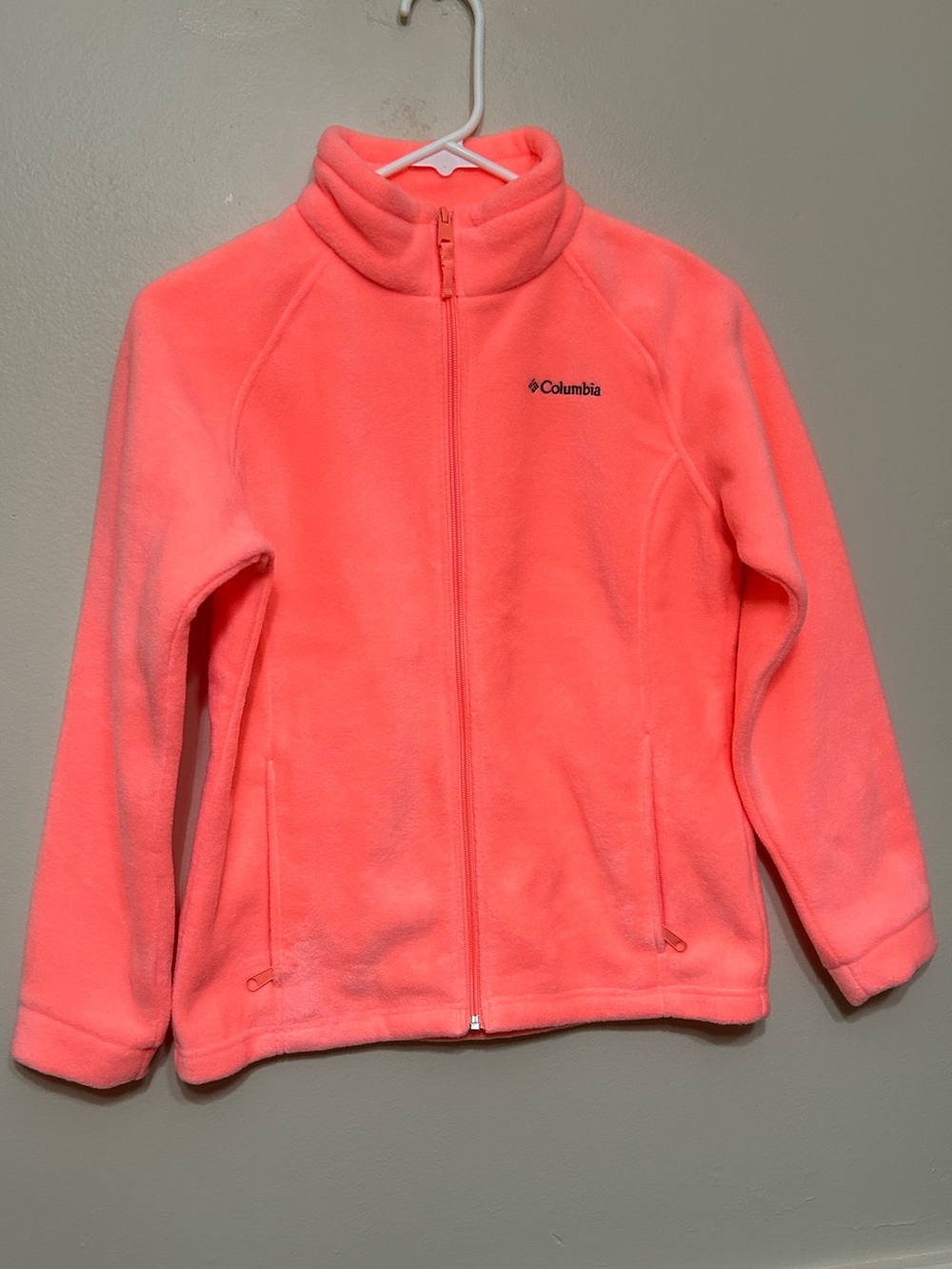 Columbia Women’s Coral Fleece Zip Up Jacket EUC Size L. Runs small.